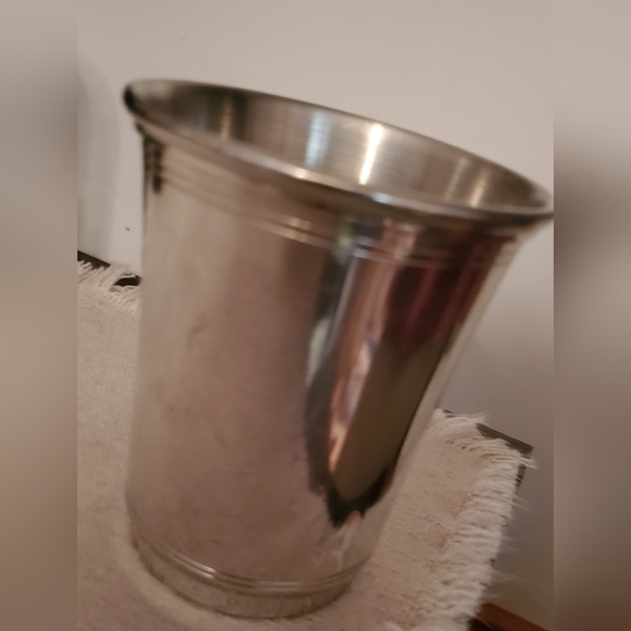 Salisbury Pewter's Carolina Pewter Cup - Picture 5 of 9